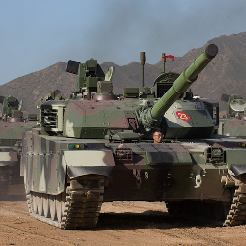 八發(fā)八中！兵器工業(yè)集團(tuán)多款“裝甲與反裝甲”武器首次公開實(shí)彈射擊